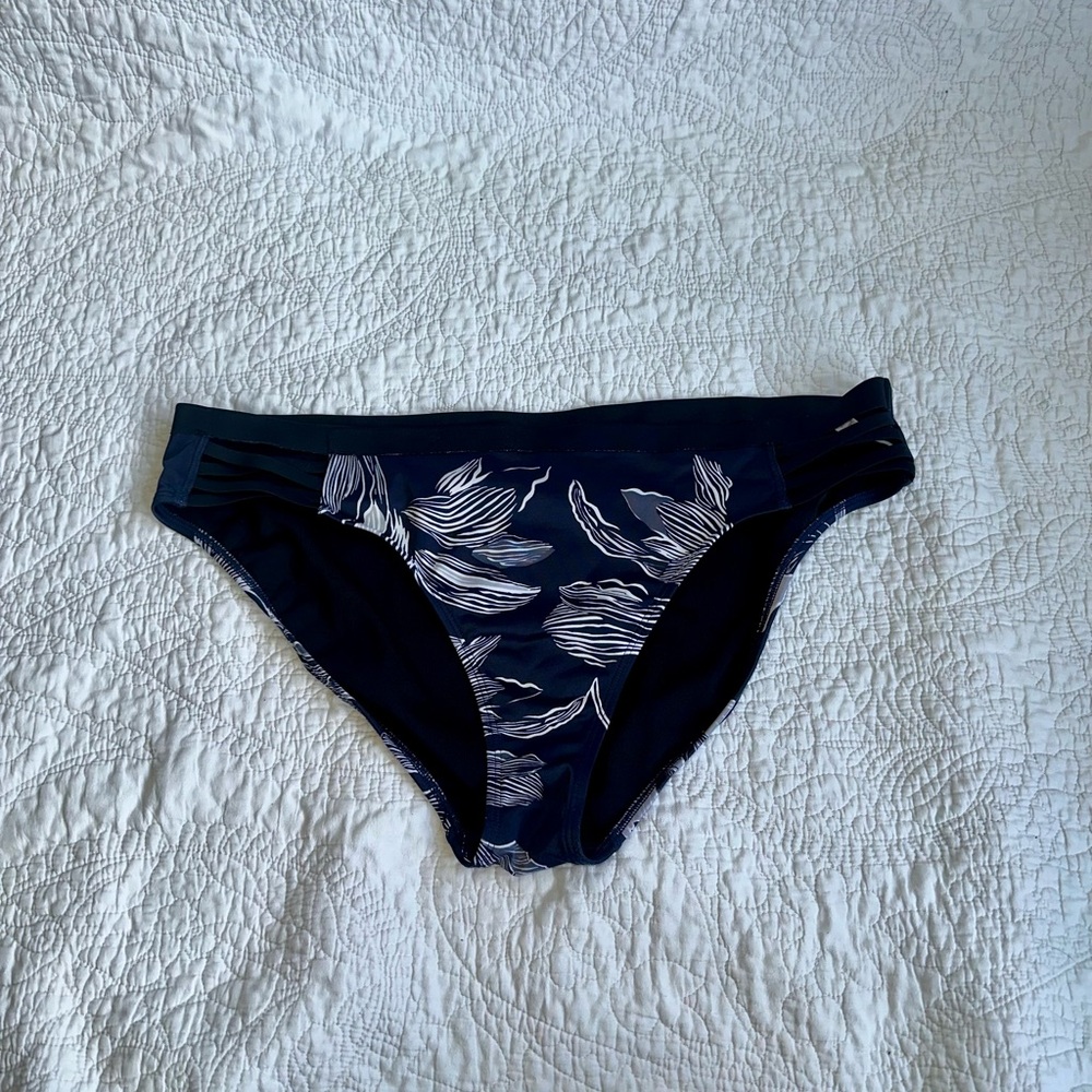 Athleta Navy and White Bikini with Tropical Print NWOT
